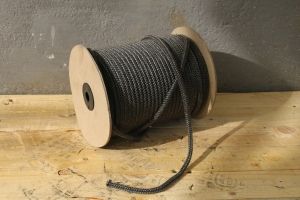 Heat-resistant cord